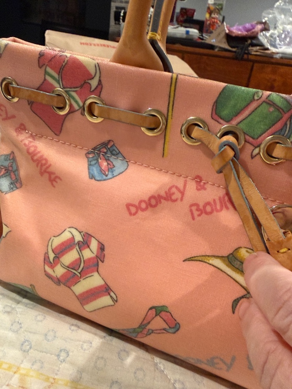 Dooney & Bourke "Miami" Tassel Vintage Tote from the early 2000s. - Picture 8 of 13